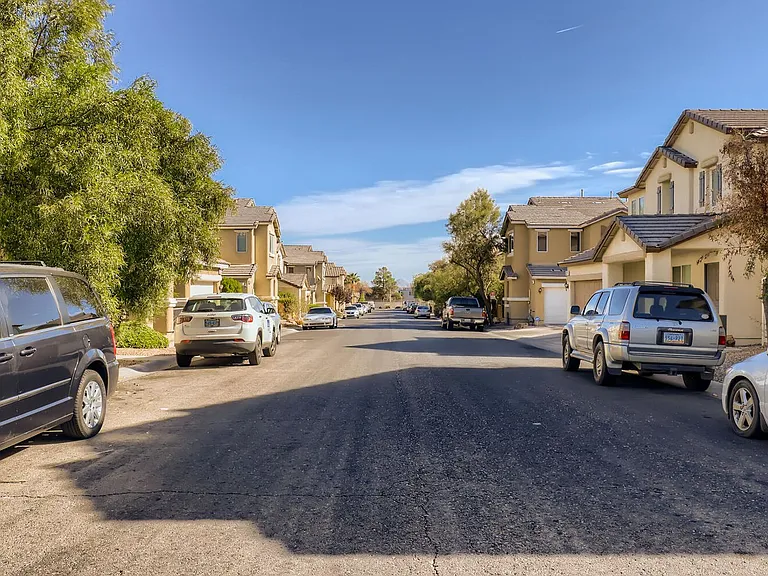 6384 Blue Twilight Ct — Photo 4