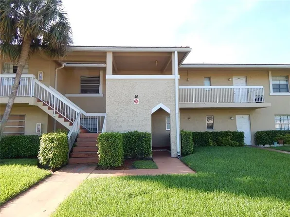 9911 Twin Lakes Dr, Pompano Beach, FL