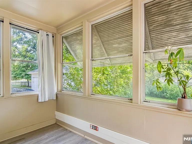 28 Cedar Grove Rd — Photo 11