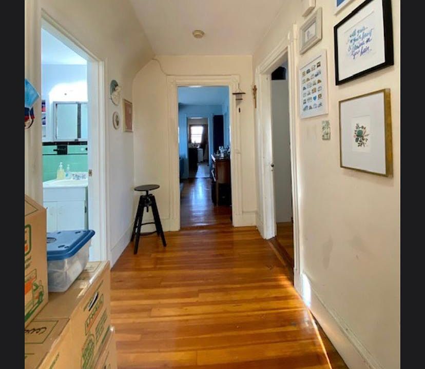 2nd image of 123 Belmont St Floor 3