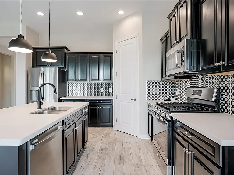 6881 Claret Dr — Photo 9