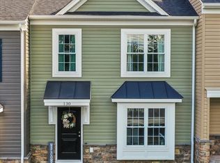 130 W 9th St, Front Royal, VA 22630