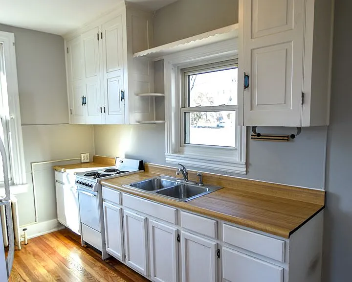 414 Cherokee St — Photo 6