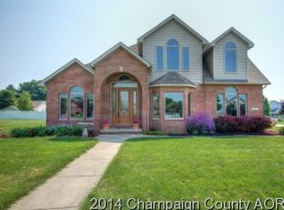 802 S Harrison St, Philo, IL 61864