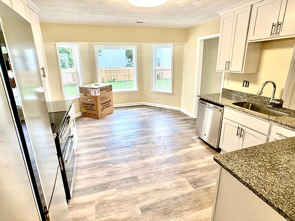 4th image of 1517 Notley Dr
