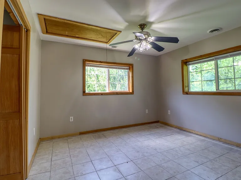 10066 Point Rock Rd — Photo 23