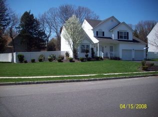710 Spruce Hill Dr, Toms River, NJ 08753