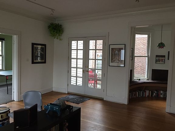 5th image of 2603 W Logan Blvd