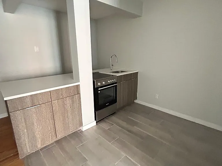 2026 Ocean Ave #1O — Photo 2