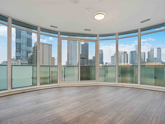 5th image of 403 Church St #1705