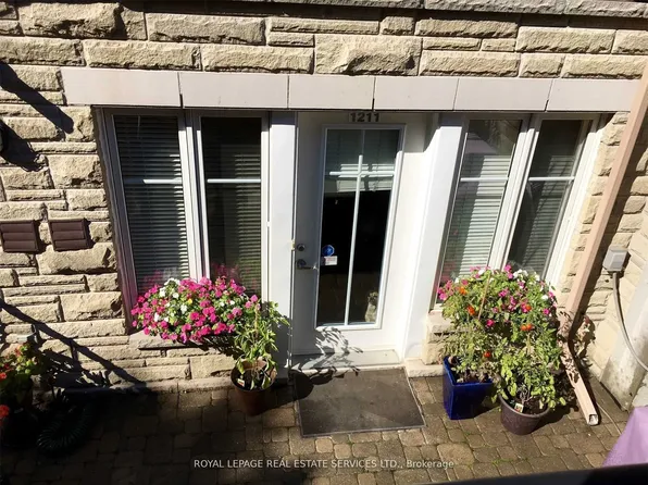 21 Pirandello St, Toronto, ON