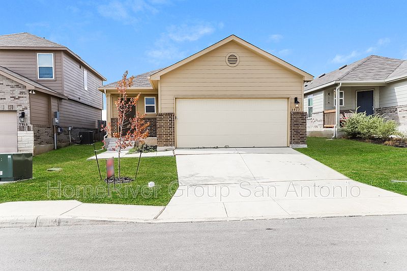 3917 Asher Aly, Saint Hedwig, TX 78152 Zillow