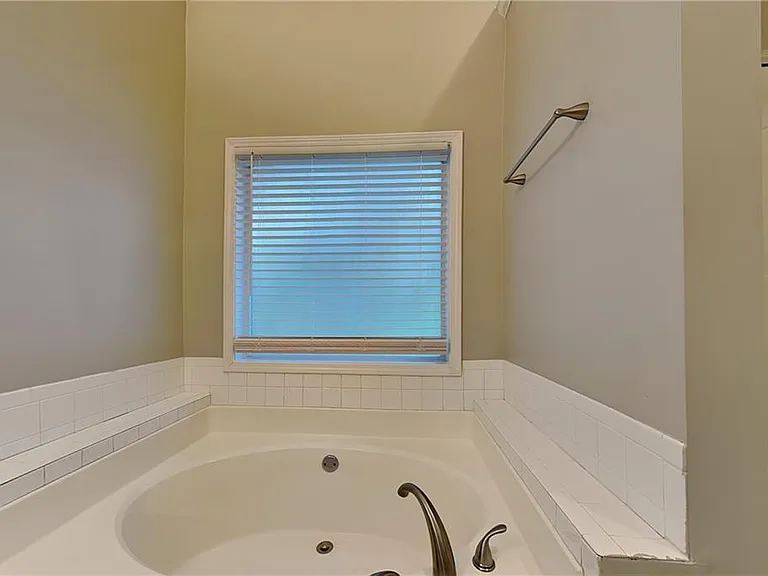 1480 Princeton View Ct — Photo 10