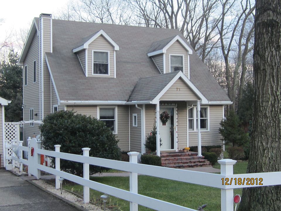 2nd image of 71 Hilltop Dr