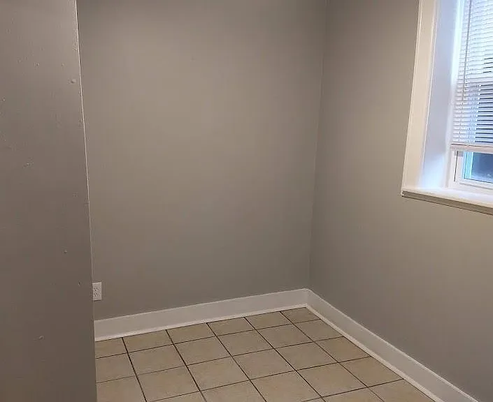 1638 N Arlington Pl — Photo 10