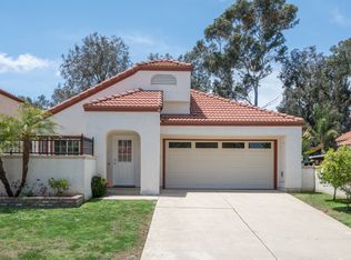 35 Oak Cliff Dr, Pomona, CA 91766