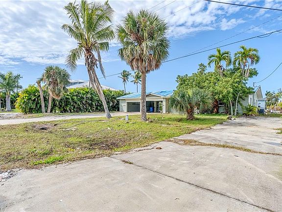 4th image of 2615 Sanibel BLVD