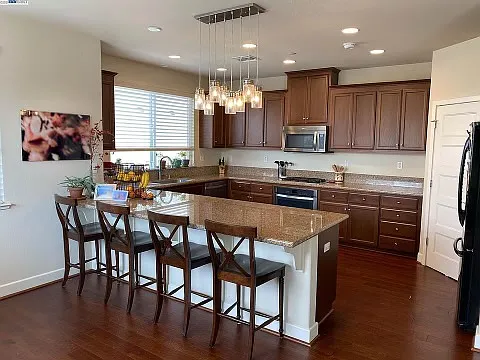 6482 Tralee Village Dr — Photo 3