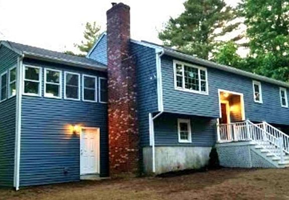 3rd image of 1551 Central St