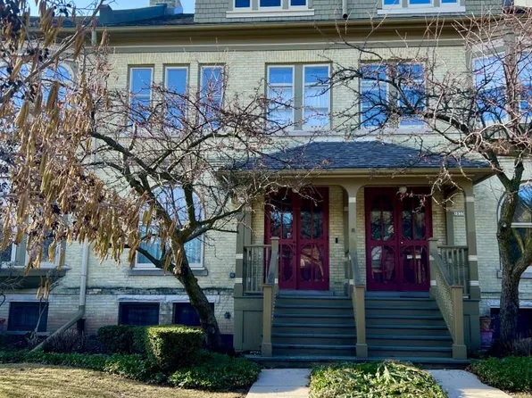 1037 East Ogden AVENUE, Milwaukee, WI 53202