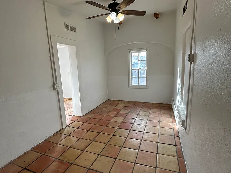 470 S Foch St #3 — Photo 6