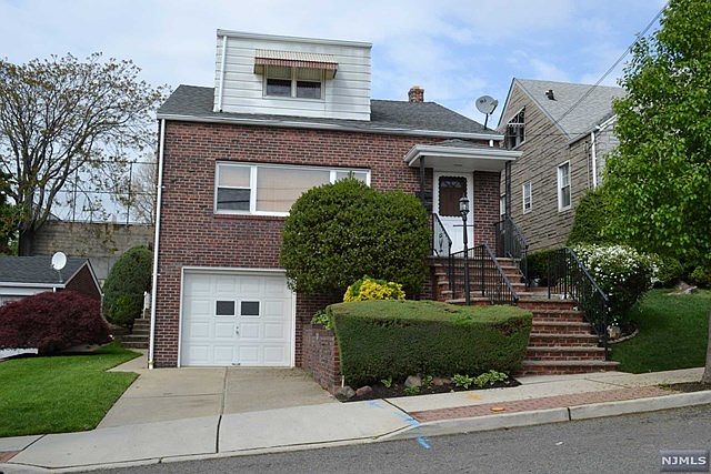 1st image of 405 Kennedy Dr