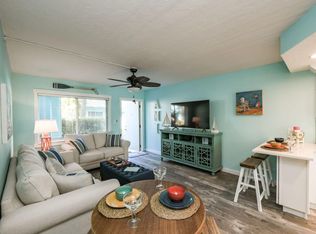 117 7th St N UNIT 2, Bradenton Beach, FL 34217