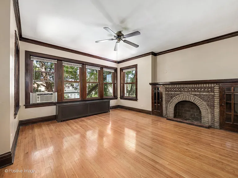 4734 N Karlov Ave #2 — Photo 2