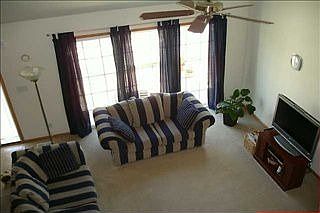 3rd image of 2837 Ithica Ct