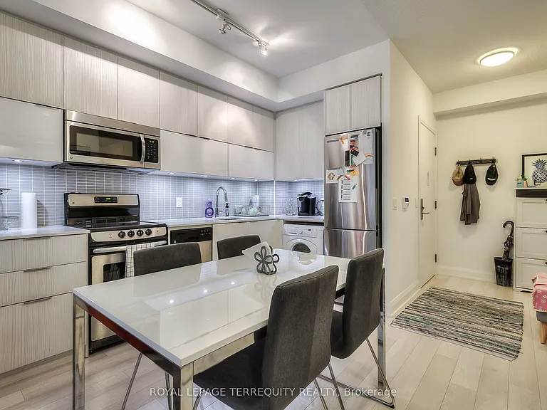 56 Annie Craig Dr #606 — Photo 7