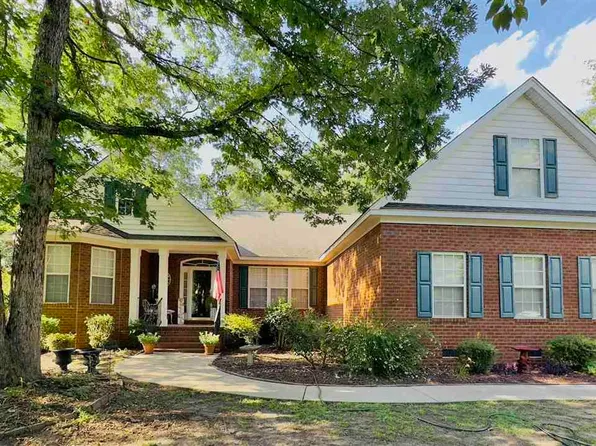 923 Lancelot Dr, Florence, SC 29505