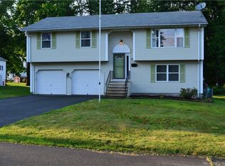 18 Burnap Rd, Windsor Locks, CT 06096