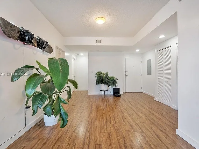 601 NE 23rd St #1406 — Photo 5