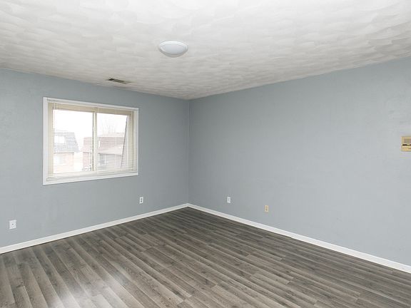 2nd image of 3430 Holiday Ct #4