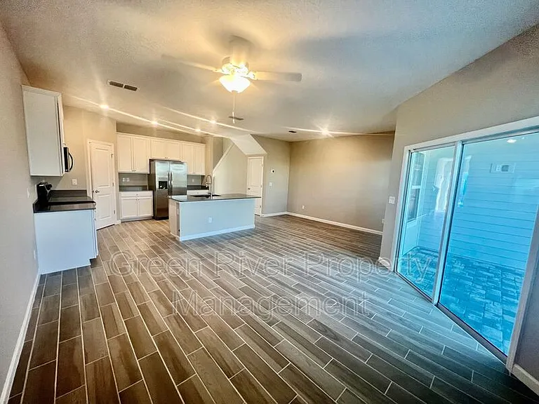 375 Boracay Cir — Photo 12