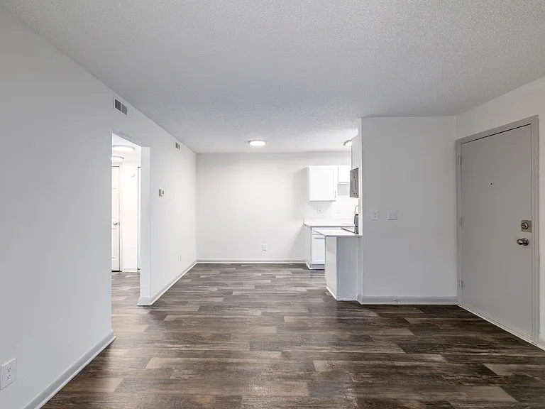 Stoney Trace Apartments — Photo 12