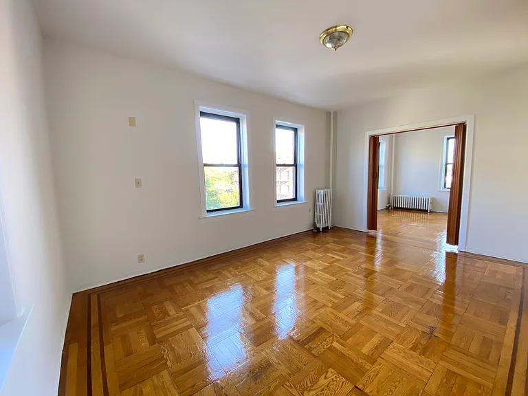8708 Ridge Blvd #D1 — Photo 1