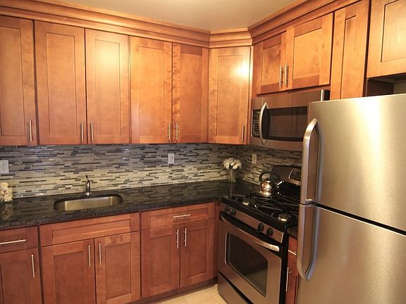 3rd image of 2012 31st St APT 4E