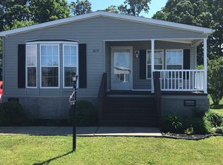 4609 Hampstead Dr, Clarence, NY 14031