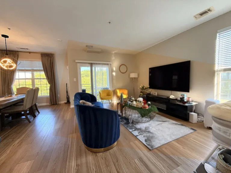 15505 John Diskin Cir — Photo 37