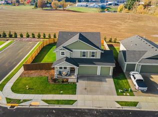 300 Walnut St, Mount Angel, OR 97362