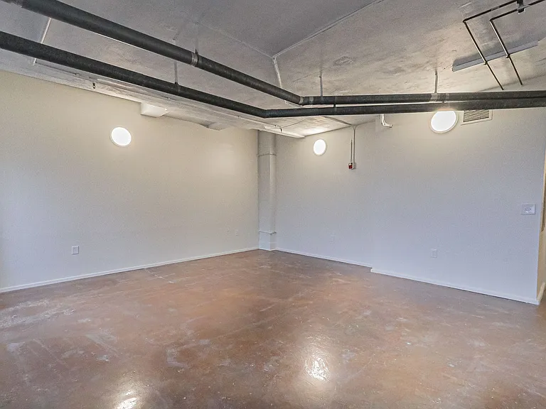 116 S Gay St — Photo 51