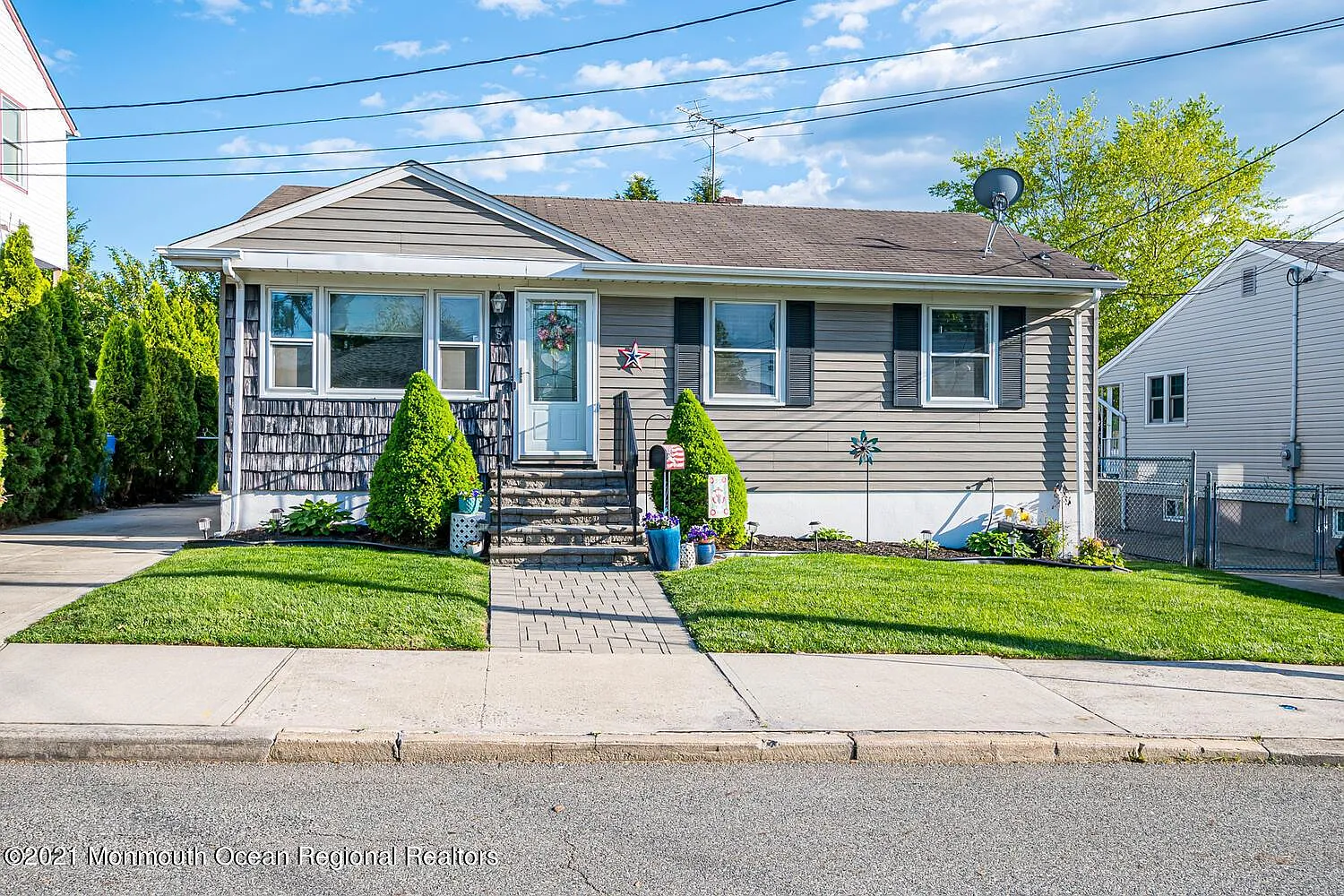 5 Olive St photo 1
