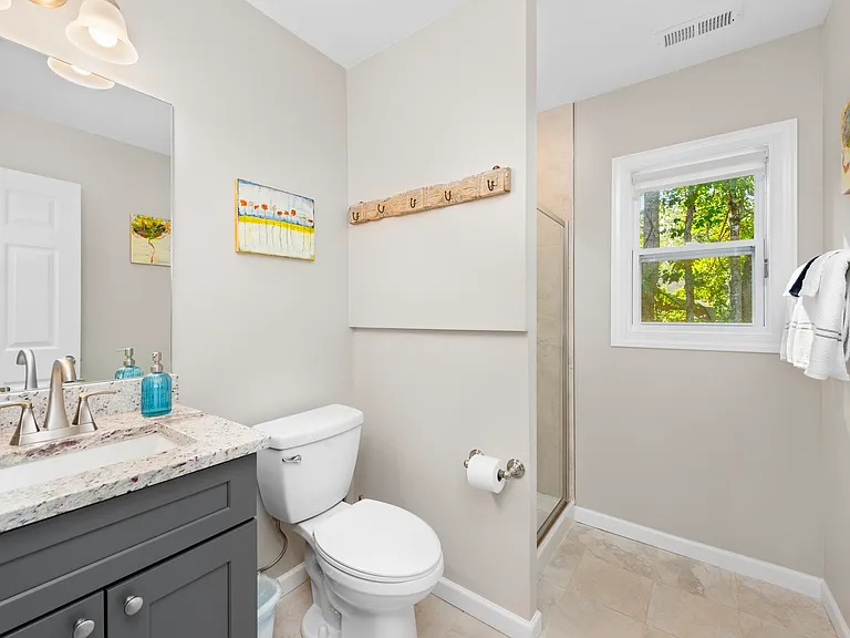 409 Little Sycamore Ln — Photo 19