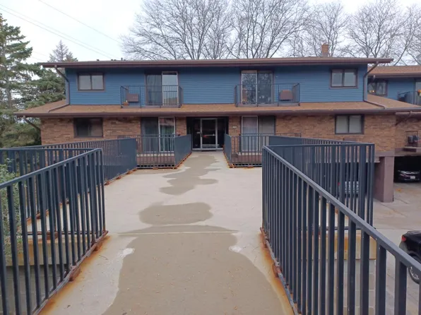 8545 West Waterford AVENUE #3, Greenfield, WI 53228