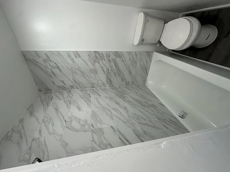 262 Grand St — Photo 11