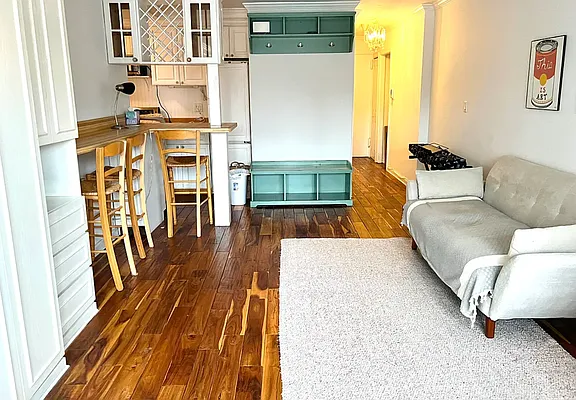 Rented by Elegran | media 10