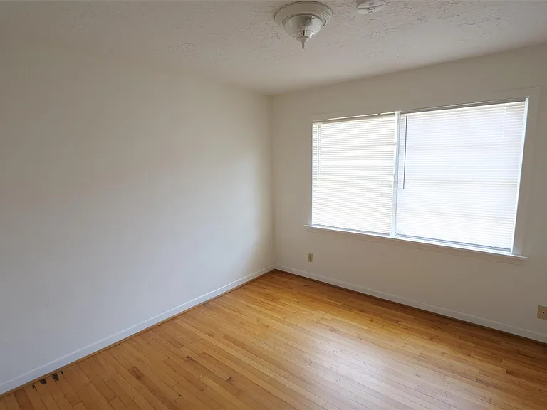 5231 Beechnut St — Photo 27