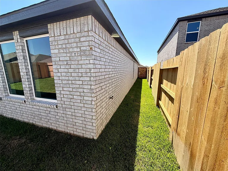 28722 Bottom Grass Trl — Photo 23