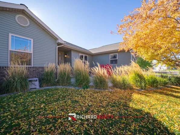 1004 Greenfield Dr, Powell, WY 82435